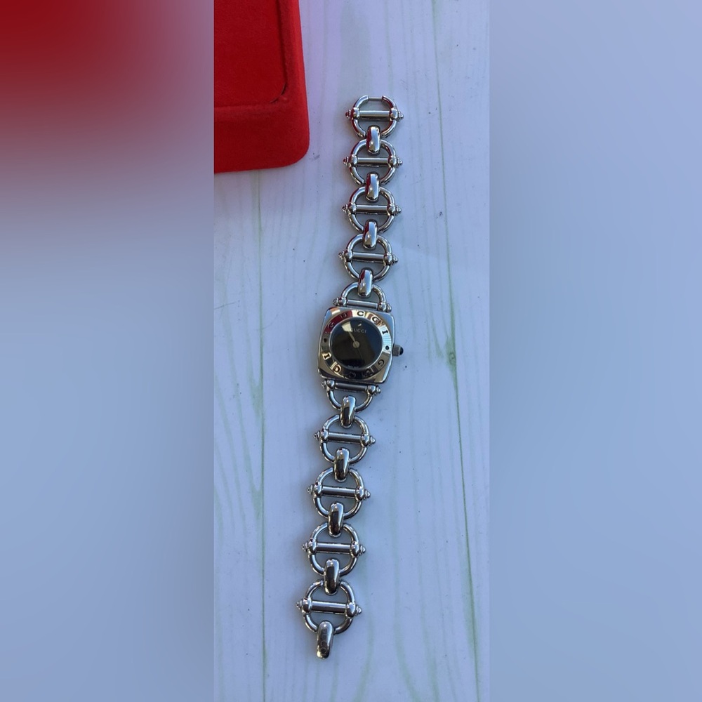 Beautiful AUTHENTIC GUCCI watch 🌟🌟🌟 - Picture 9 of 10